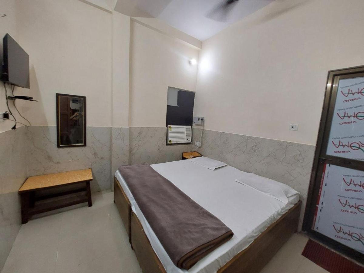 Trisolaris Hotel