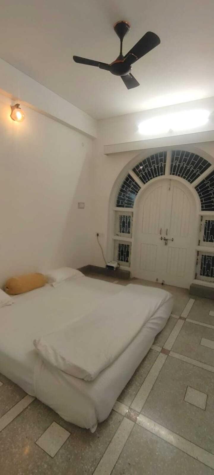 Guest house Rudraksh The White Castle