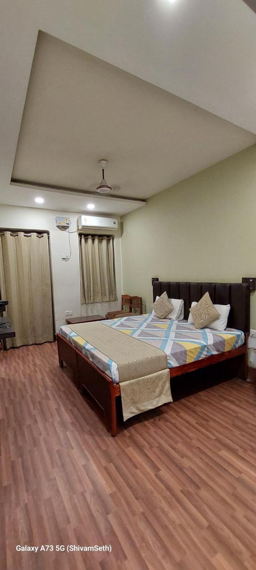 Hotel Gokul Grand 2*