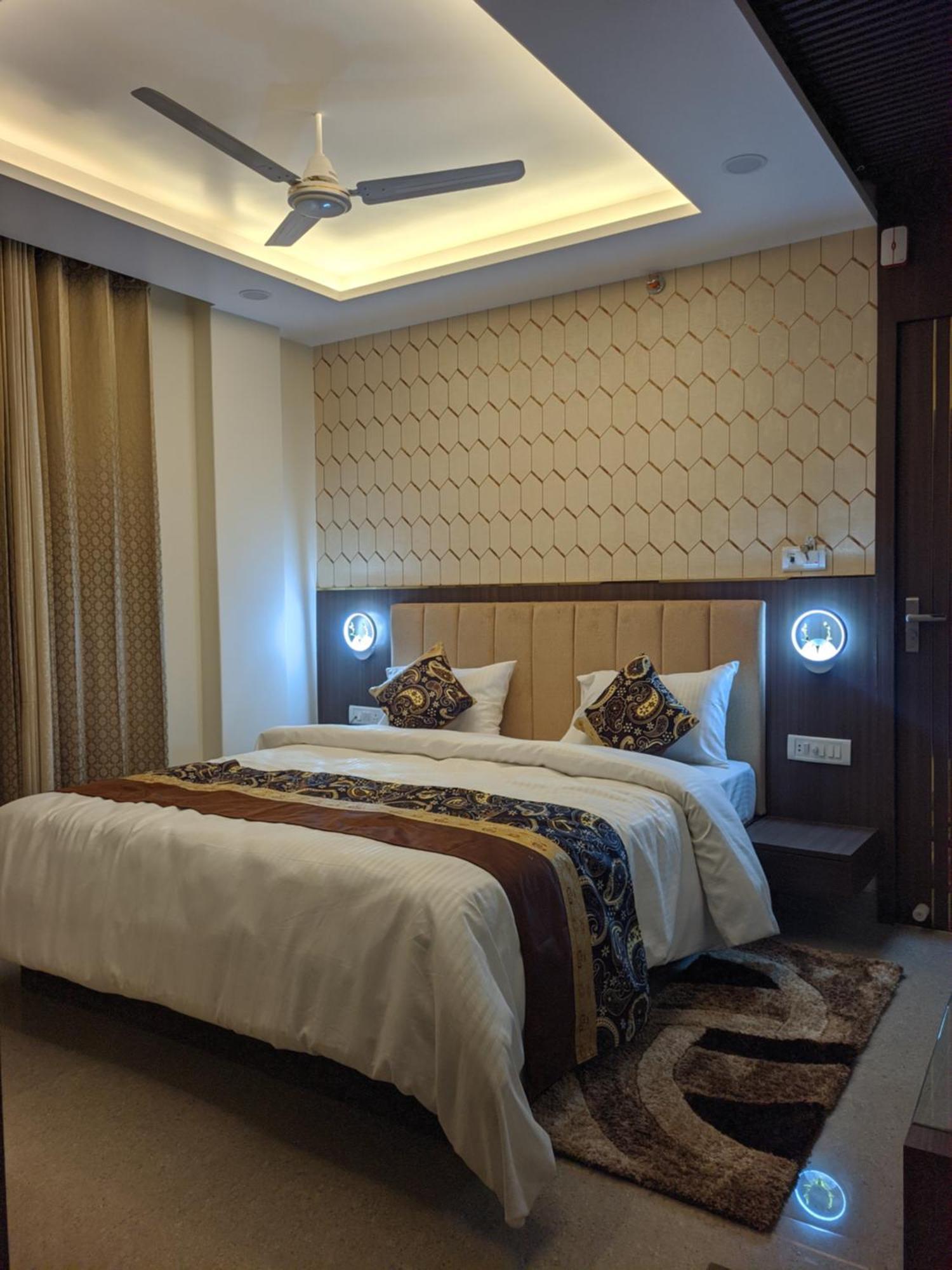 Shri Dhara Heaven Hotel 5*