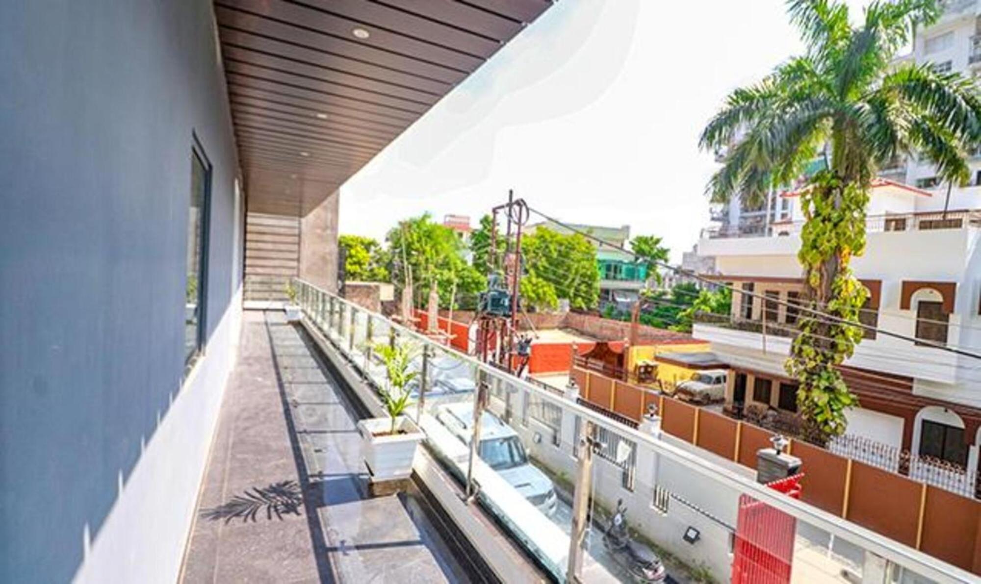 Fabhotel Premium Kashi 3*