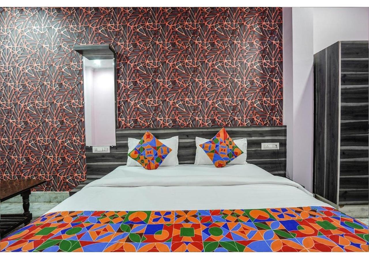 Dp 2* Varanasi
