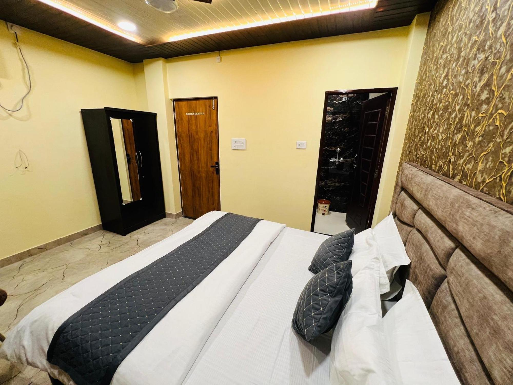 Guest house Vishal Residency