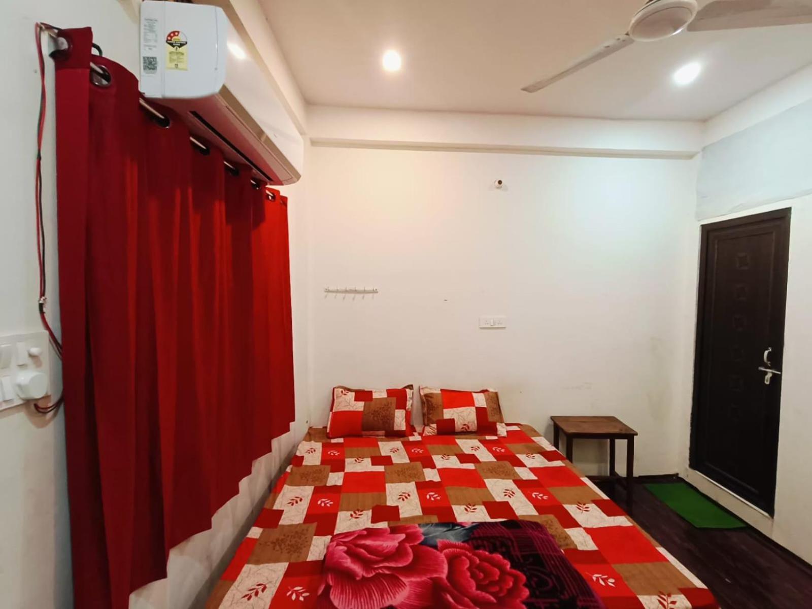 Shri Kashika Guest house