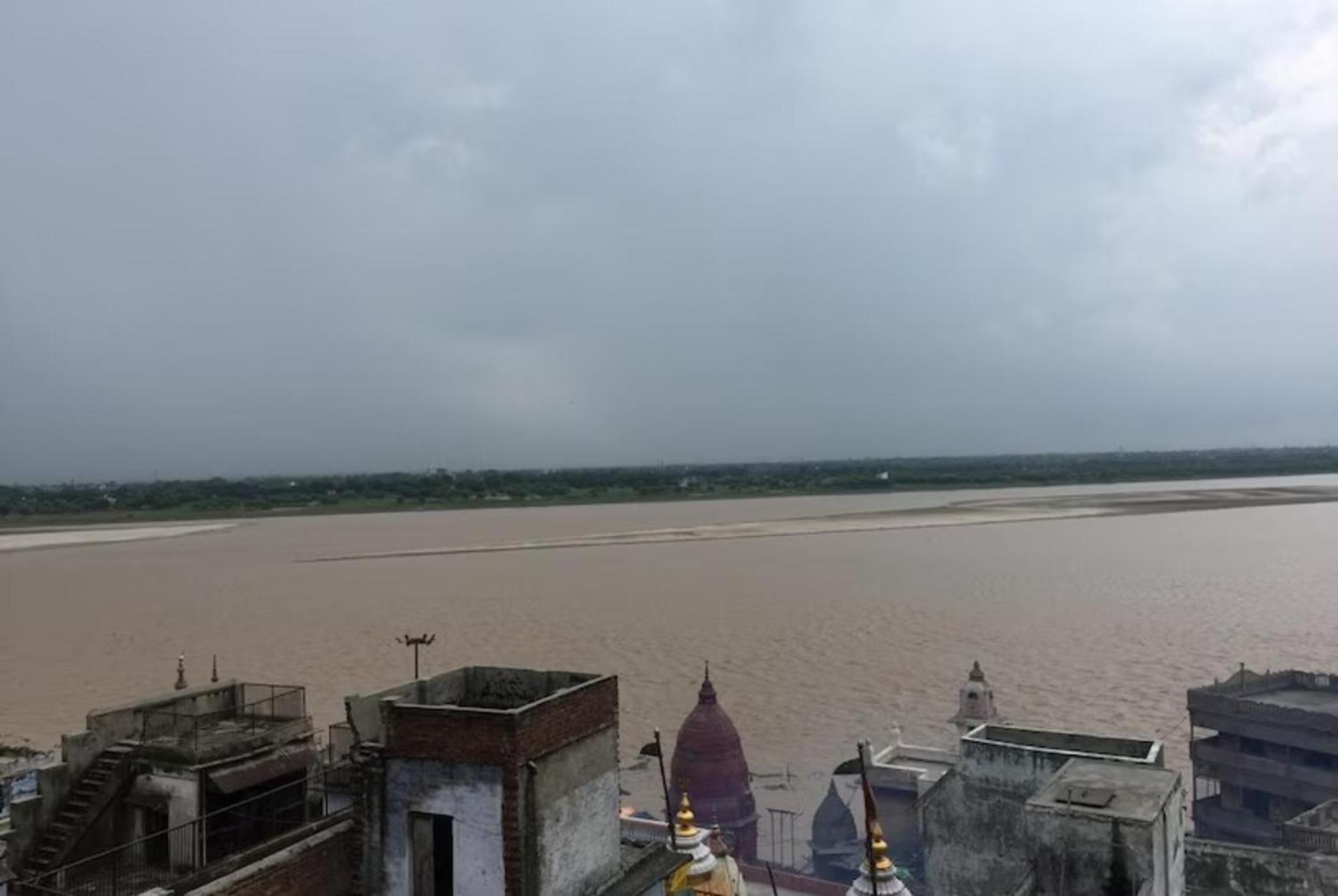 Grg Shanti Near Manikarnika Ghat Guest house 3*
