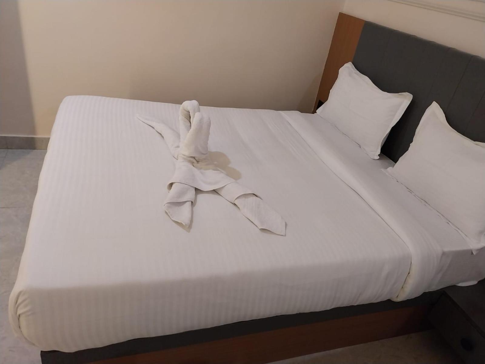 Grs Palace Hotel Varanasi