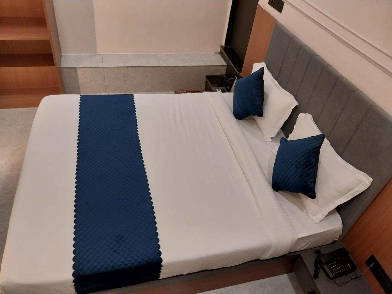 Grs Palace Hotel Varanasi