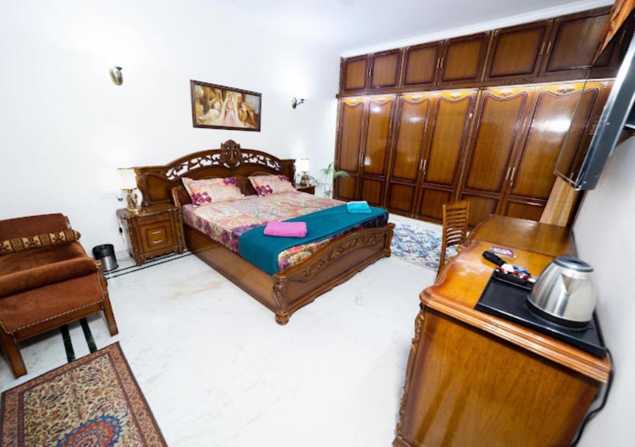 Hotel Ritz Mansion Varanasi
