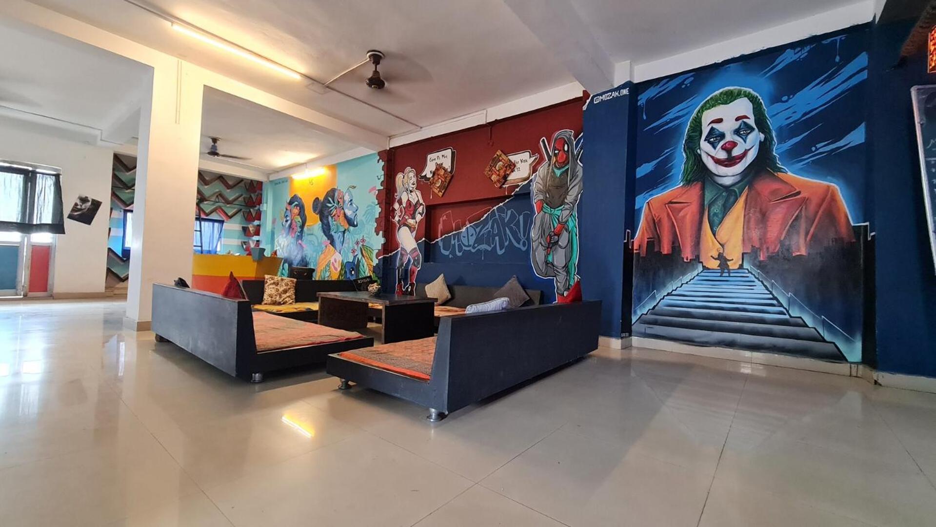 Madsquad Dorms & Hostel *
