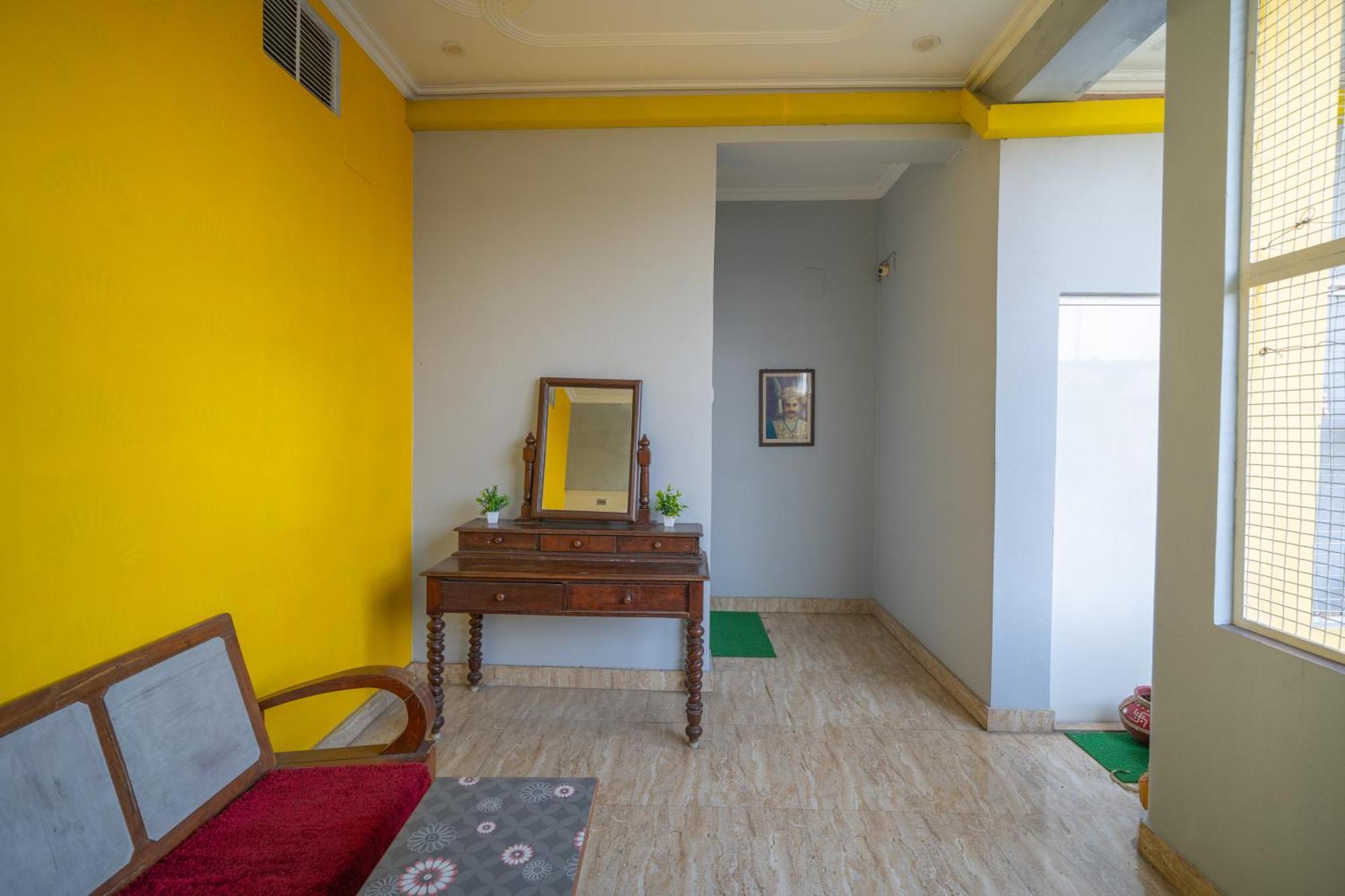 Tara 2* Varanasi