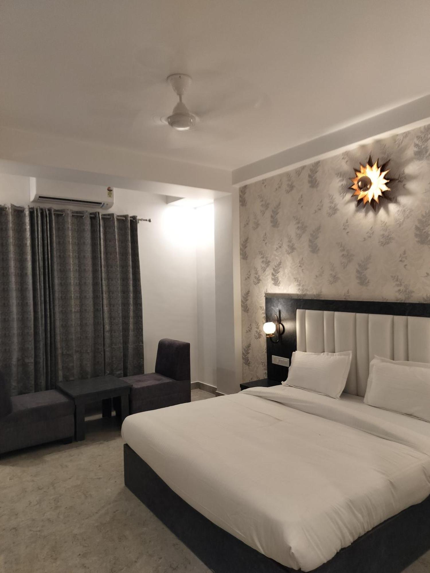 Hotel Varanasi Inn Hotel