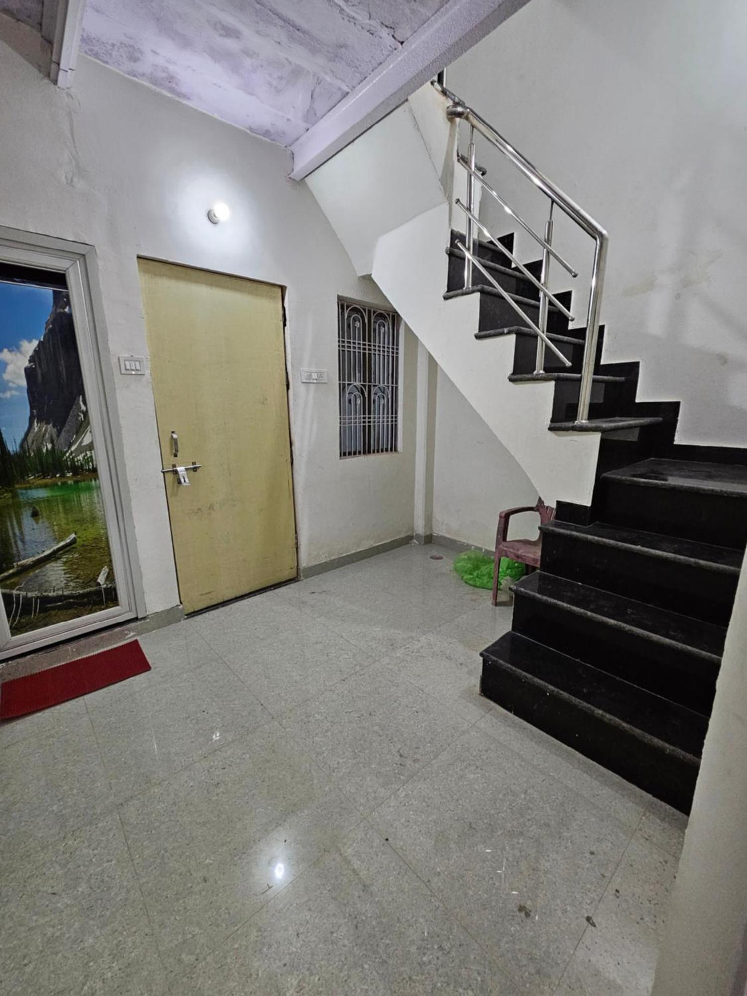 Guest house Shri Kashika