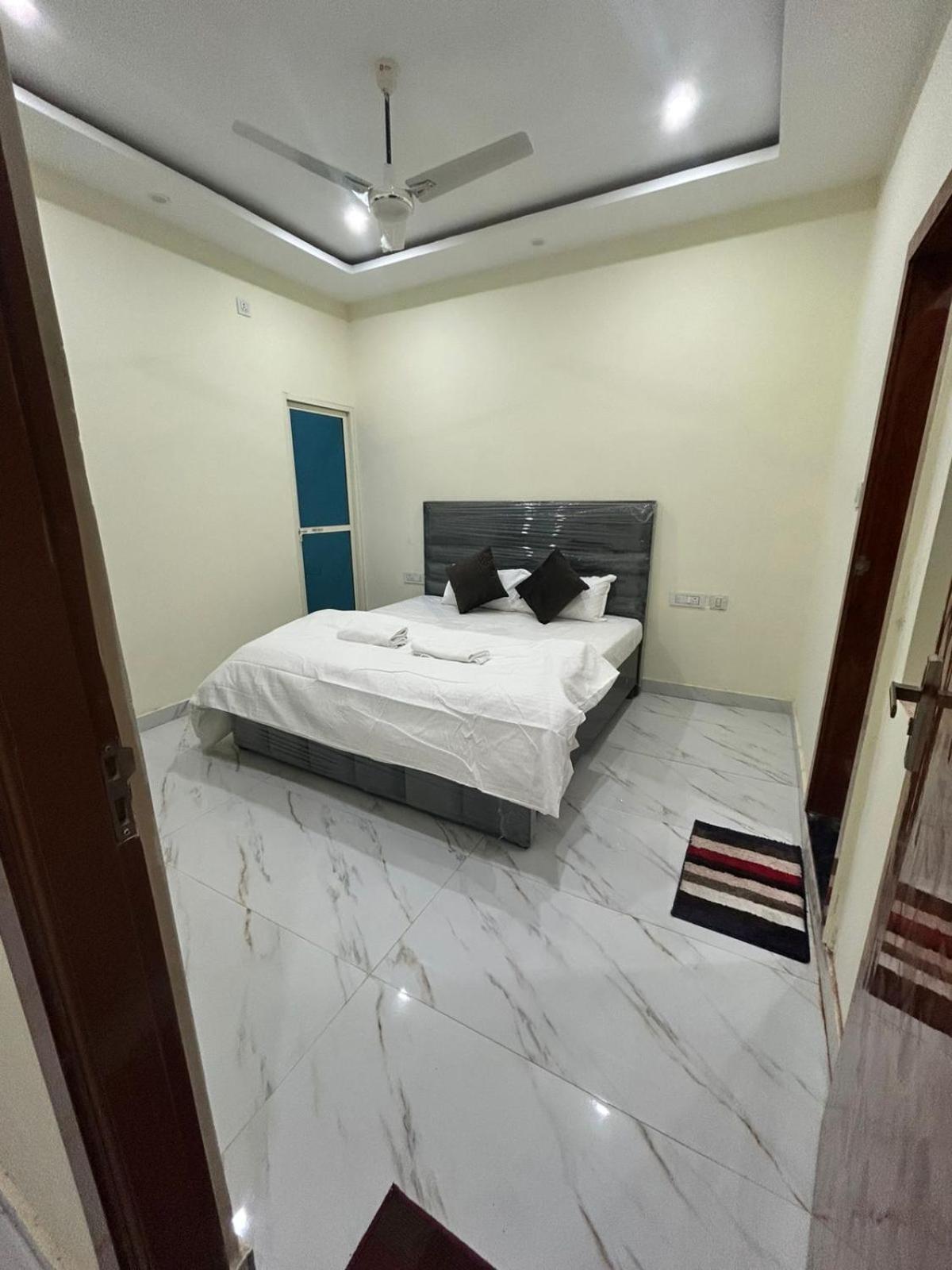 Guest house Narayana Varanasi