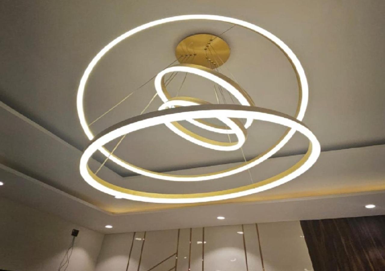 Triveni International 3*