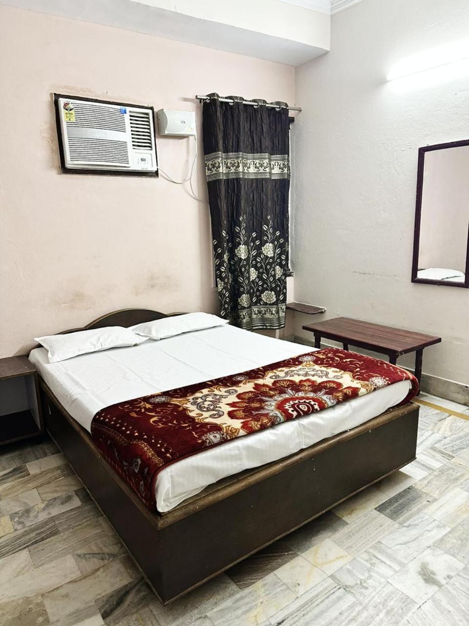Krishna Residency * Varanasi