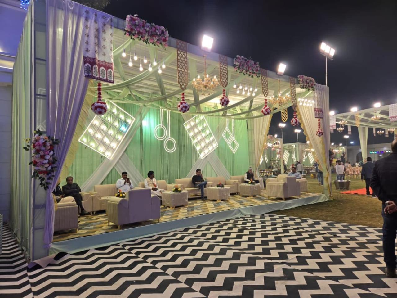 Hotel Divine Banaras By