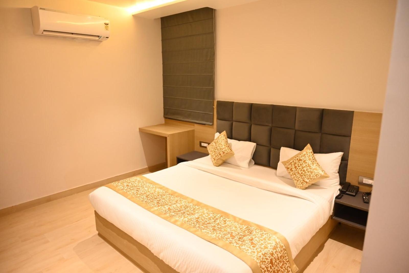 Sampanna Hotel