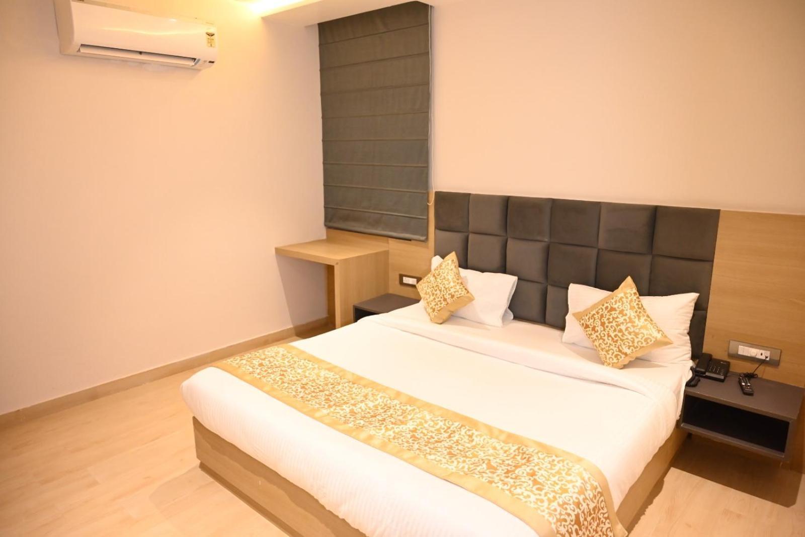 Sampanna Hotel