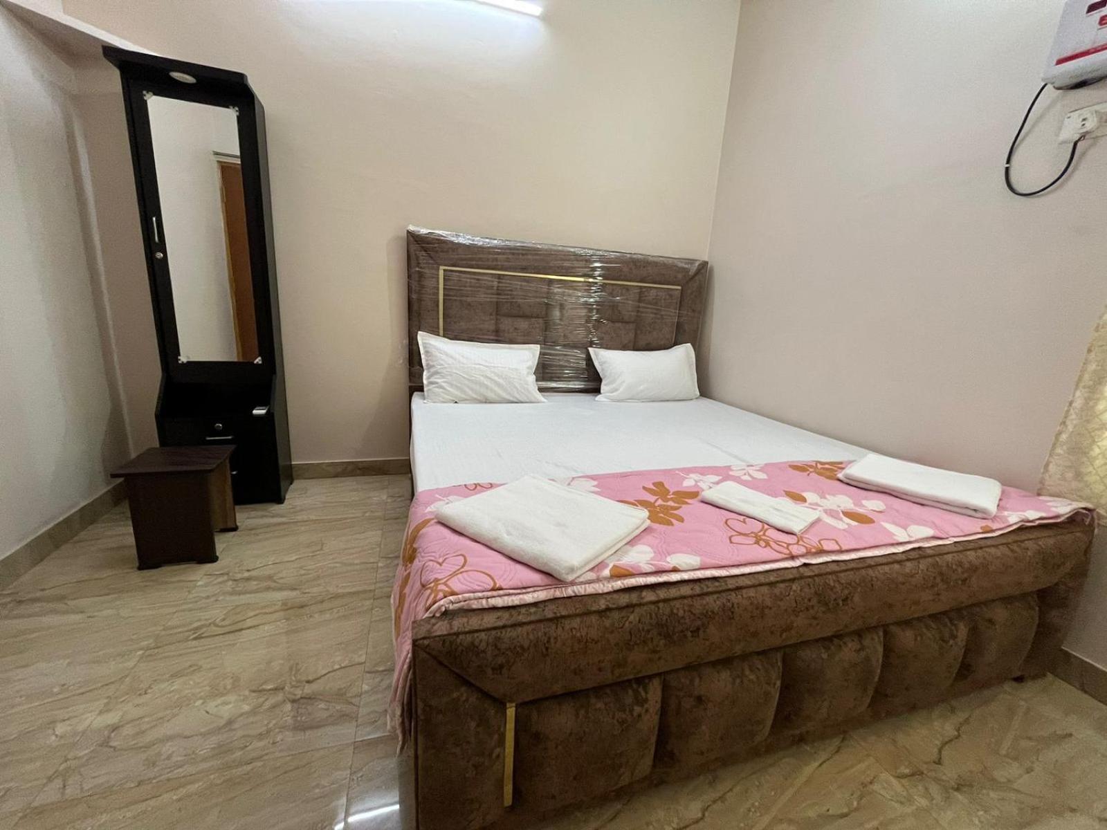 Hotel Gauri Shankar