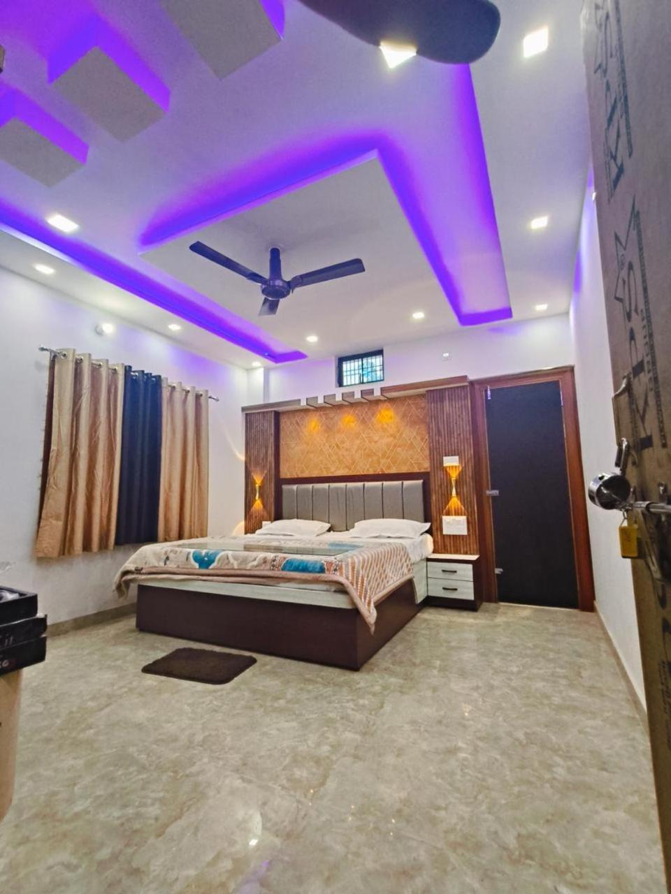 Raj 3* Varanasi