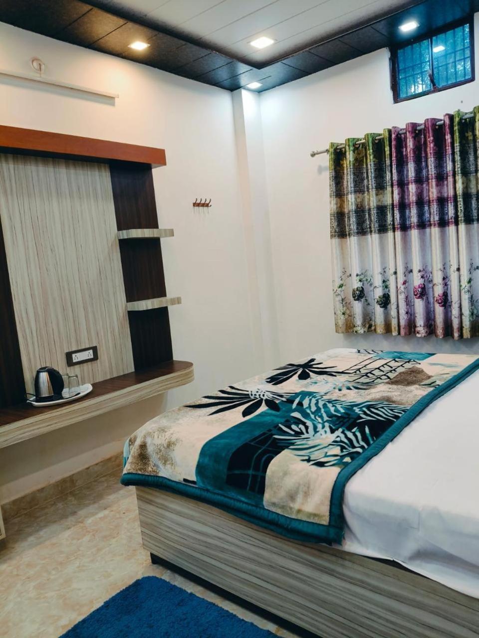 Raj Hotel Varanasi