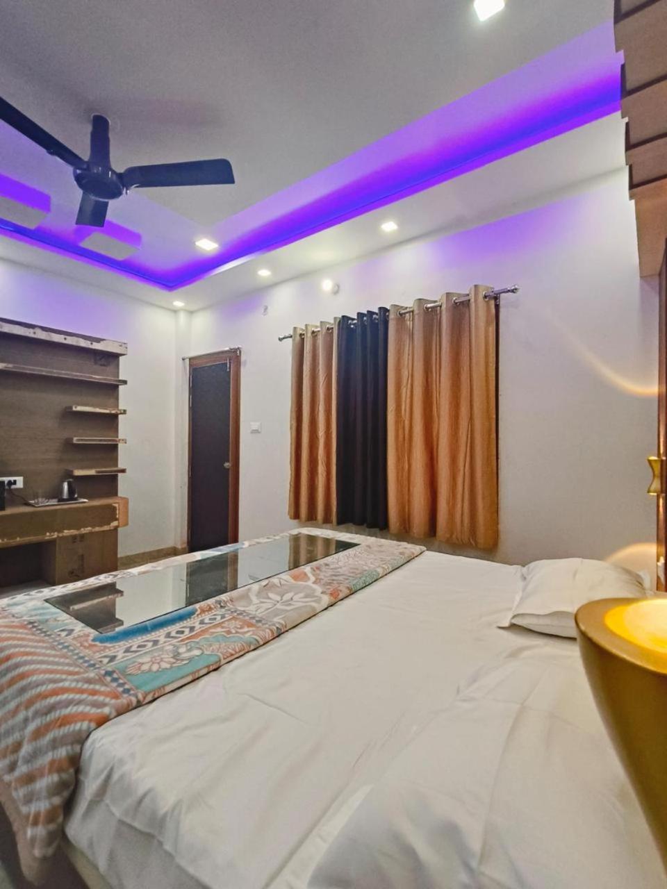 Hotel Raj