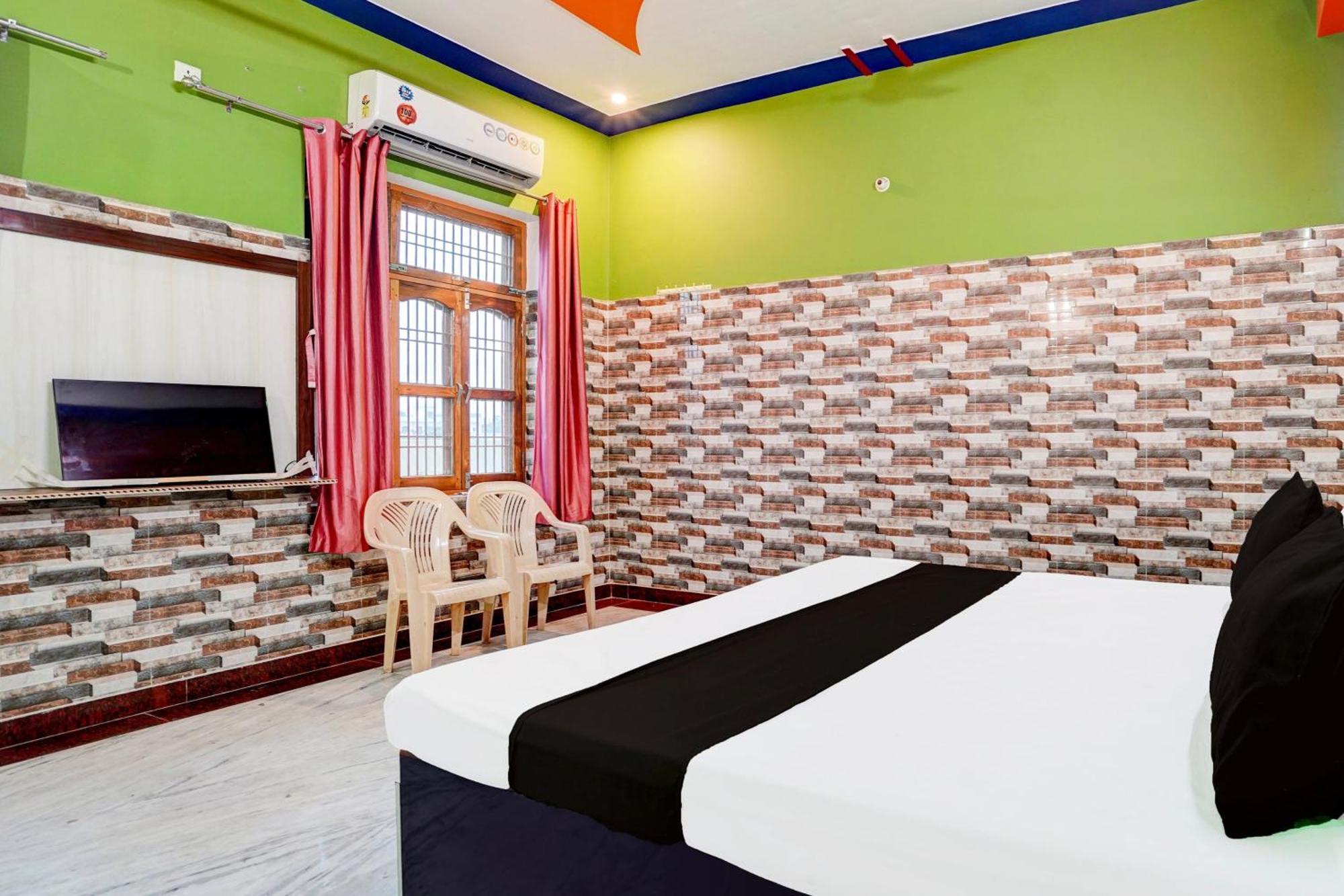 O J.d. Palace Hotel Varanasi