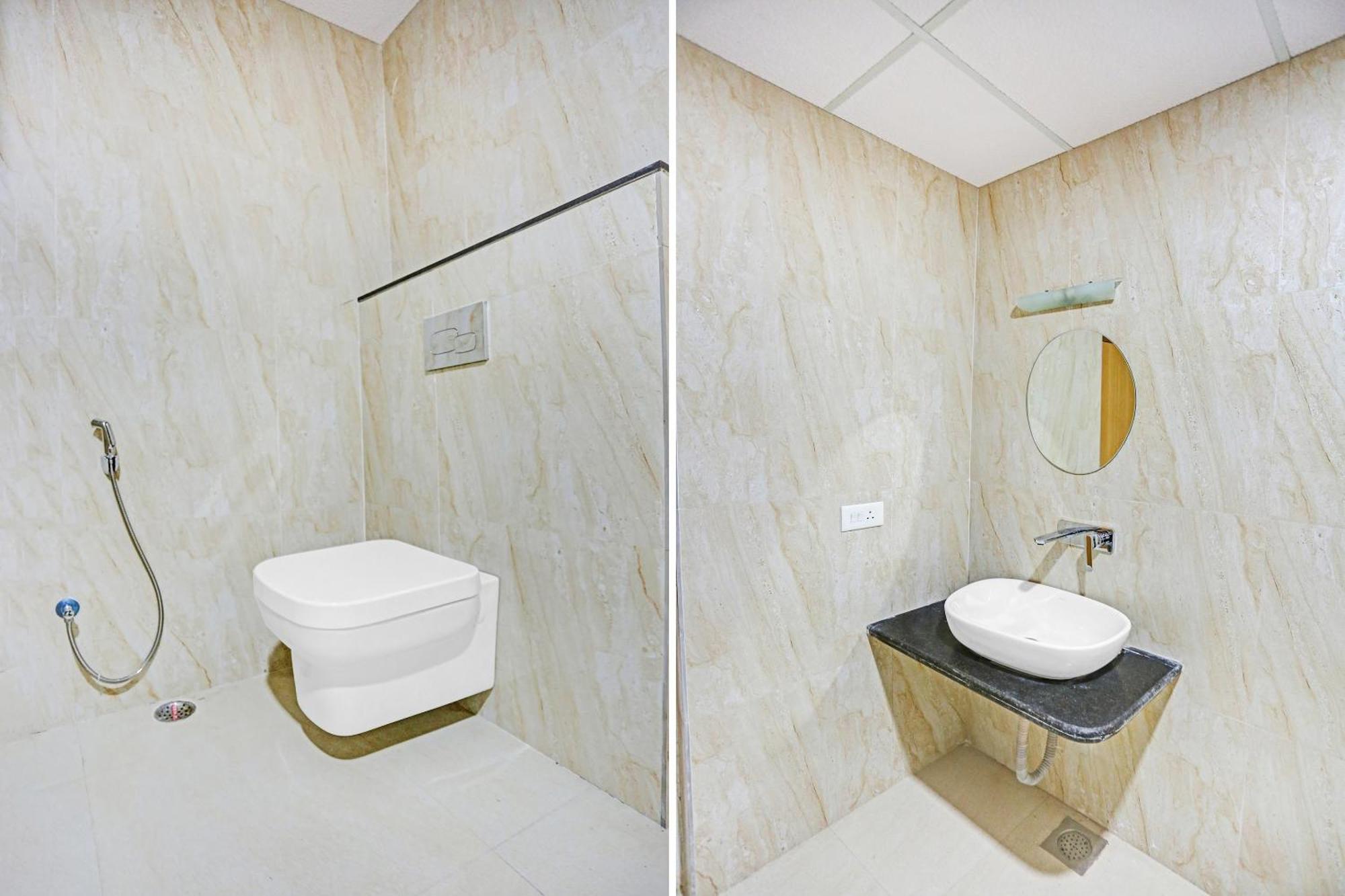 Townhouse Super Two Premium Hotel