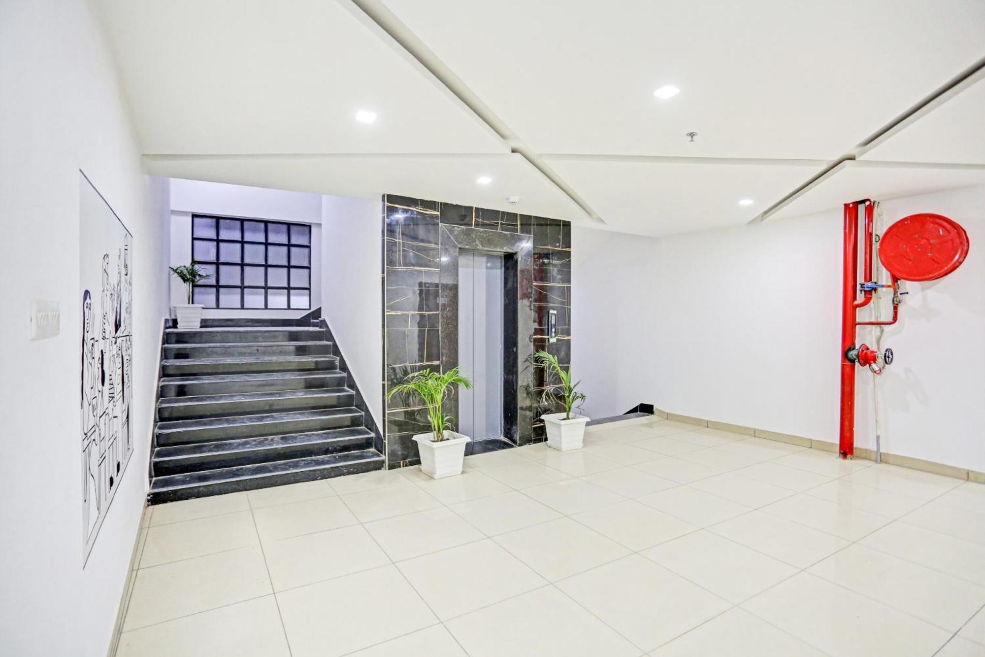 Townhouse Super Two Premium Varanasi