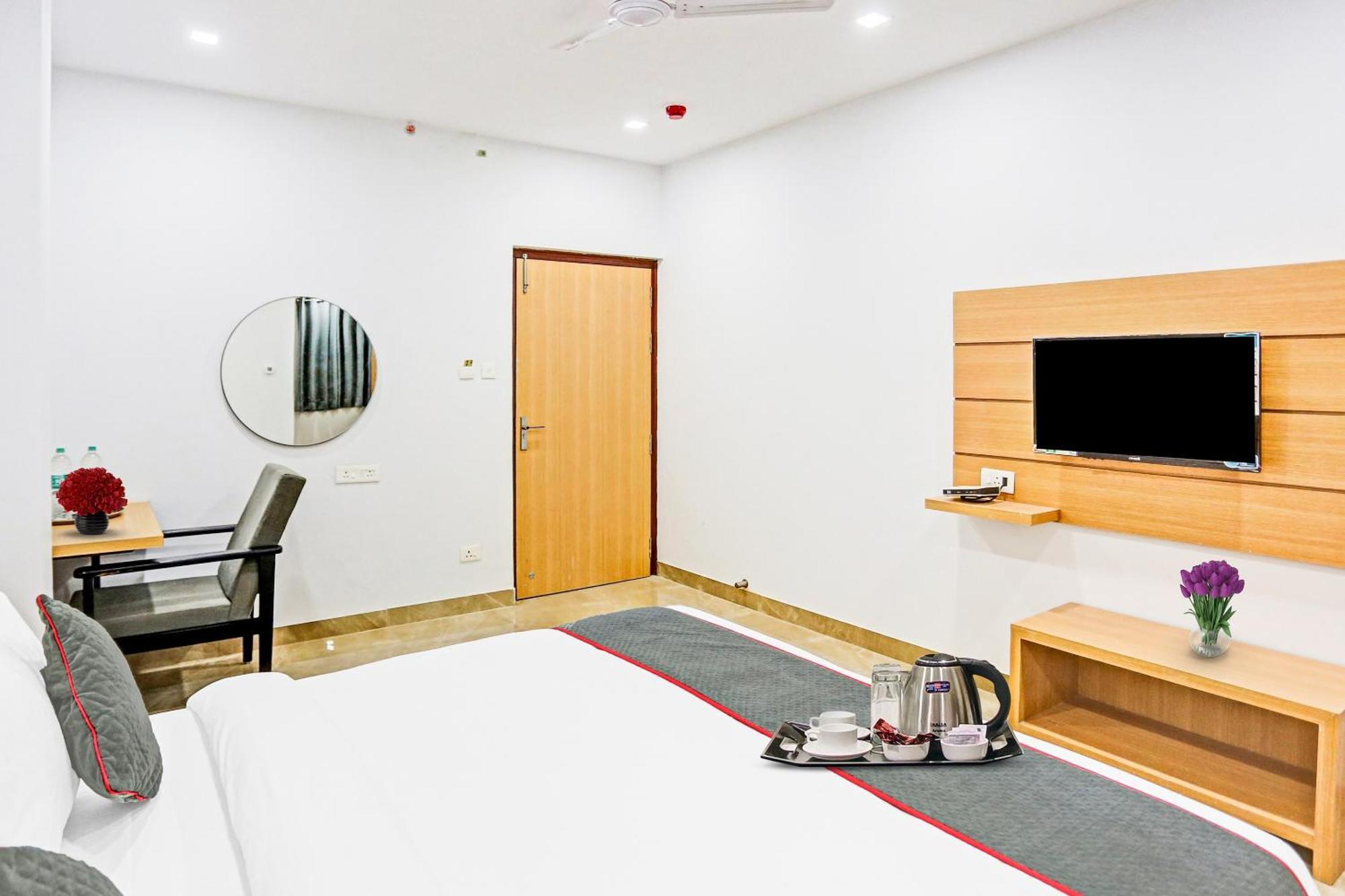 Hotel Townhouse Super Two Premium Varanasi