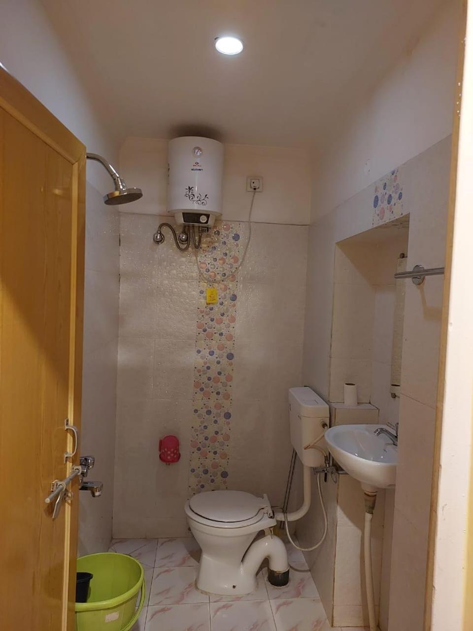Tara Guest house 2*
