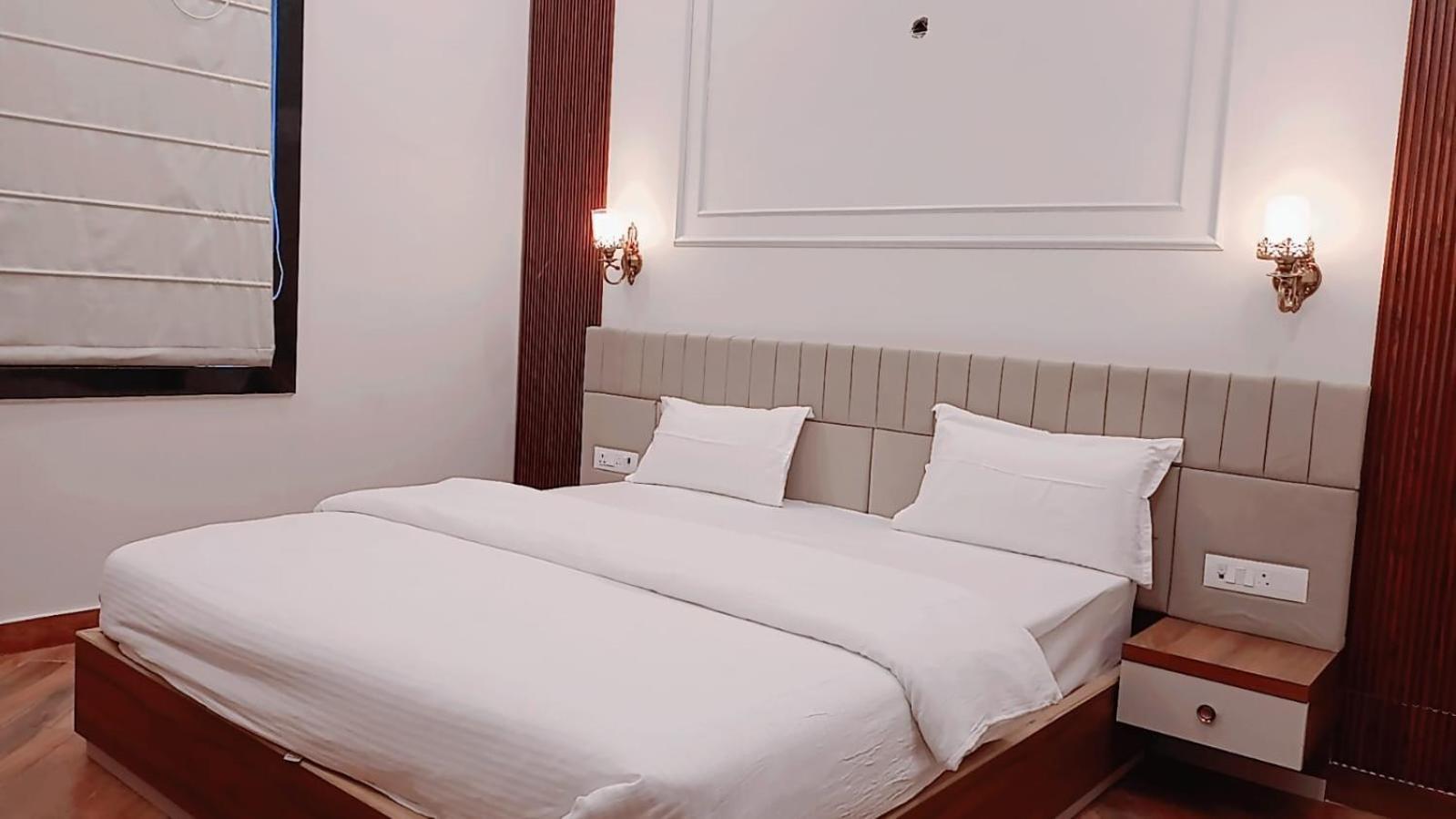 Hotel Divine Banaras By