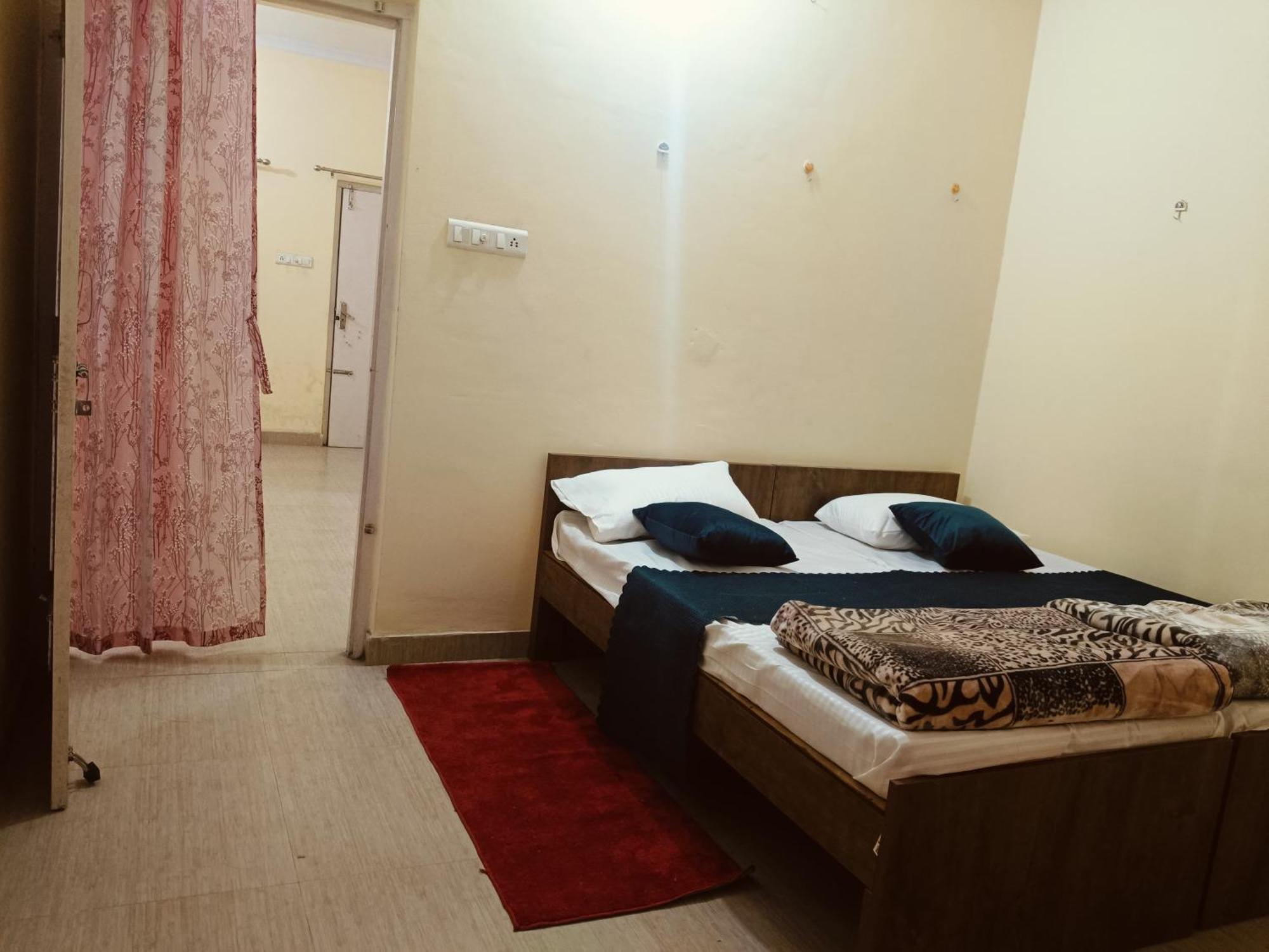 Vidya Family Apartment *