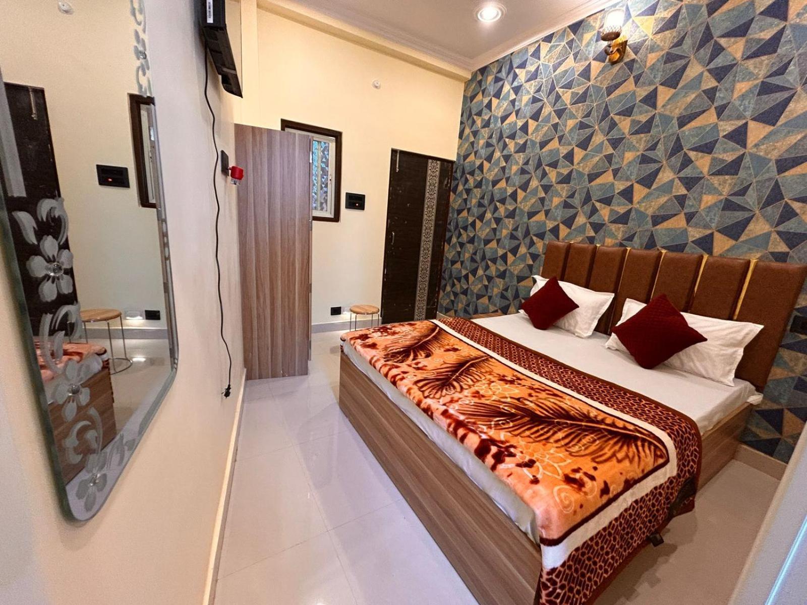 Guest house Temple Town Homes Durgakund Near Assi Ghat *