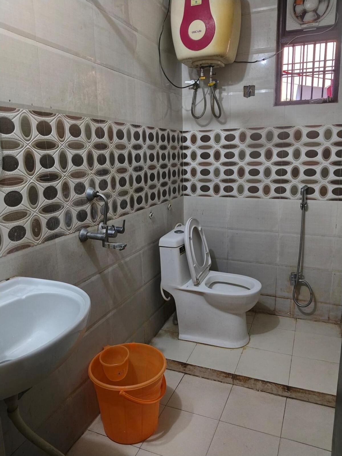 2 Bhk Hah Luxury Apartment
