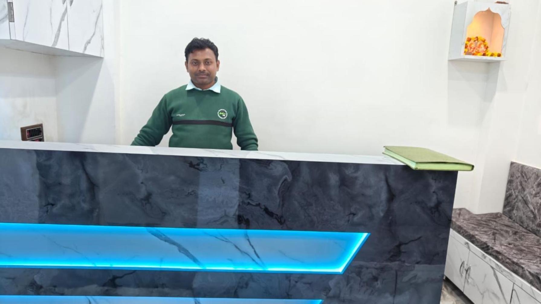 Neelkanth Pg House * Varanasi