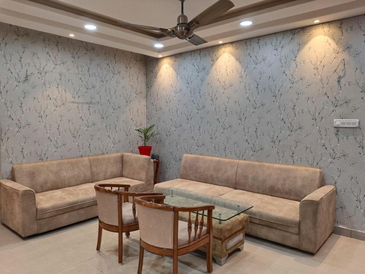 2 Bhk Hah Luxury Varanasi