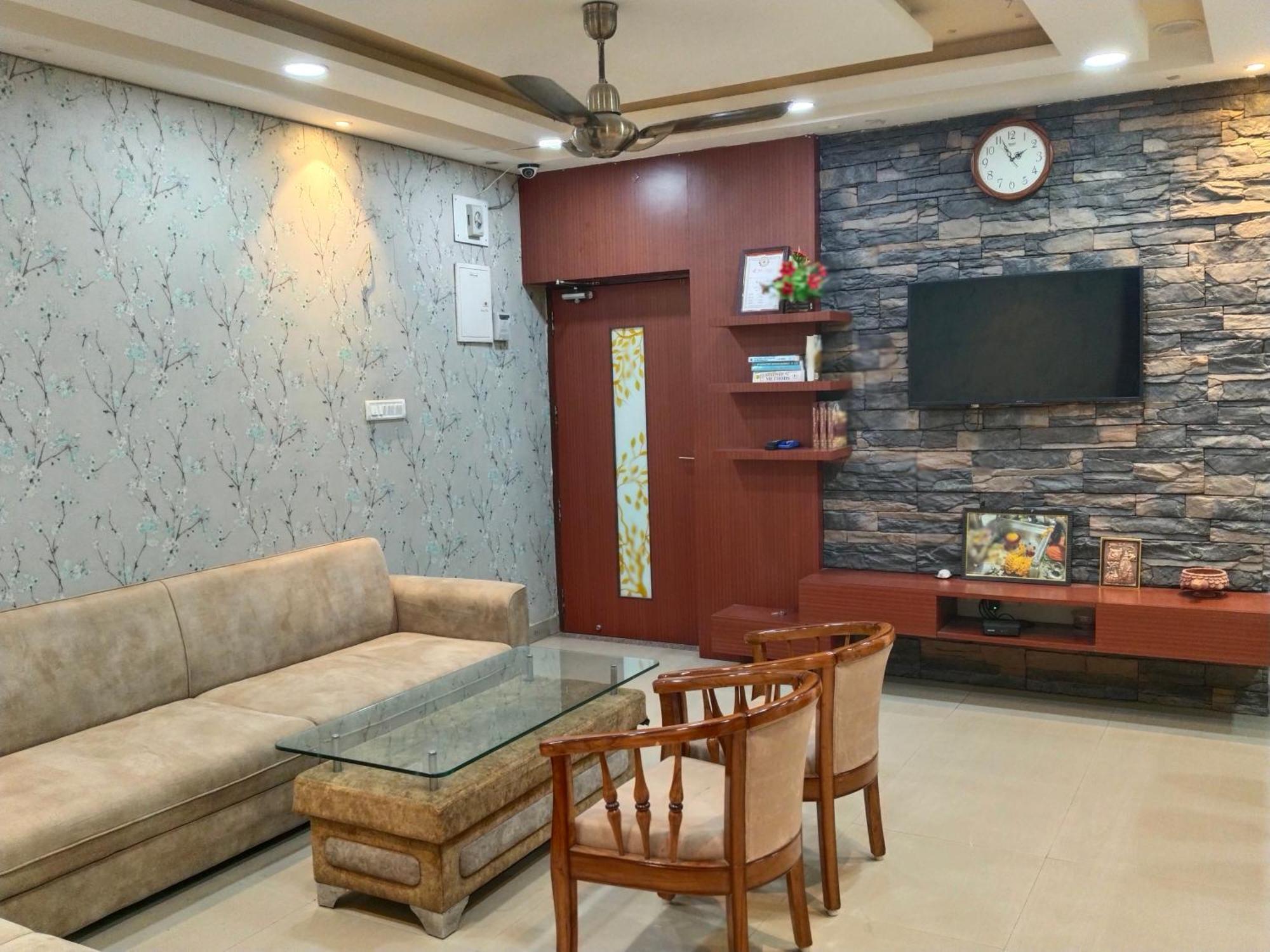 2 Bhk Hah Luxury Apartment
