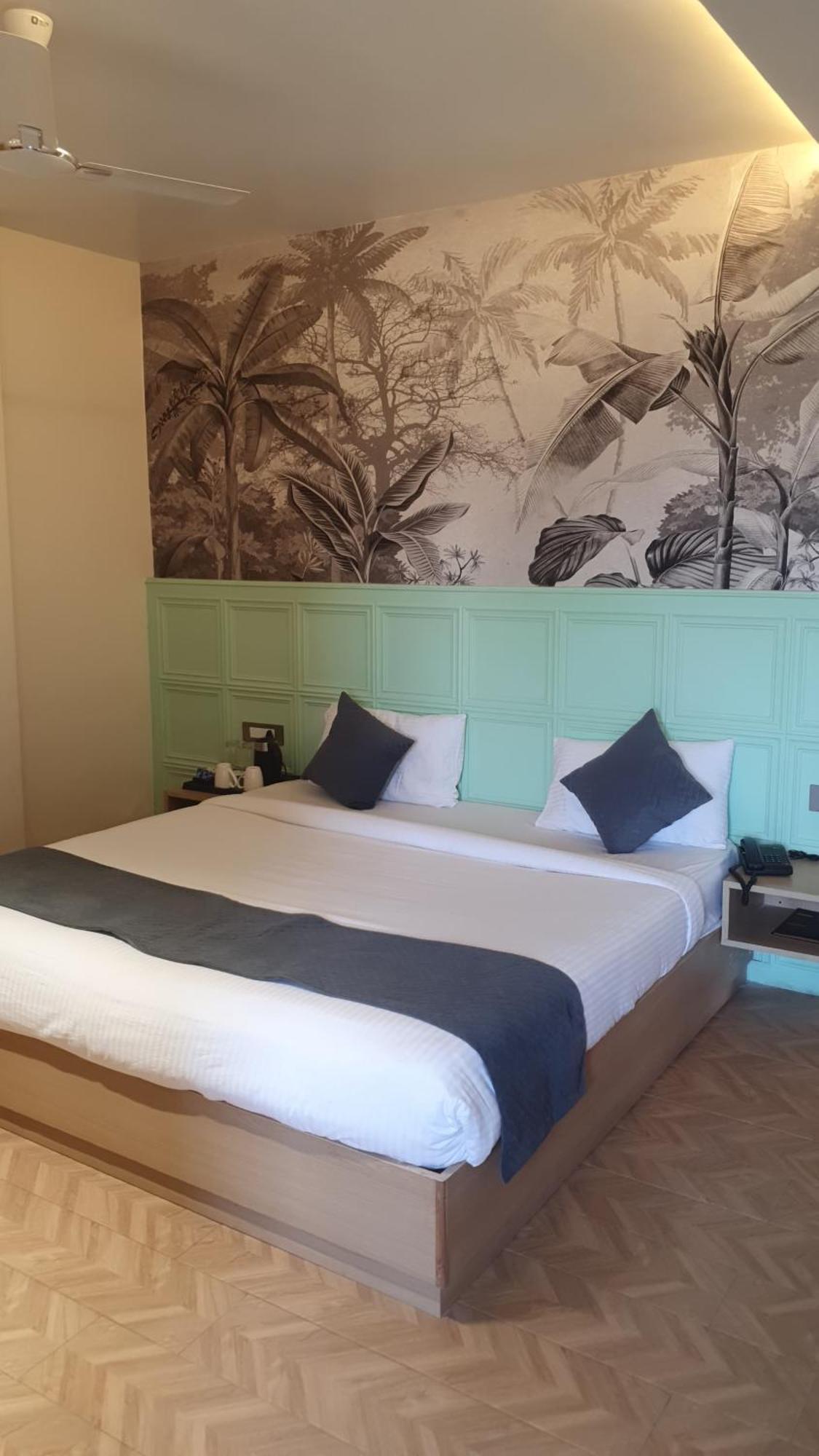 Sampanna Hotel 5*