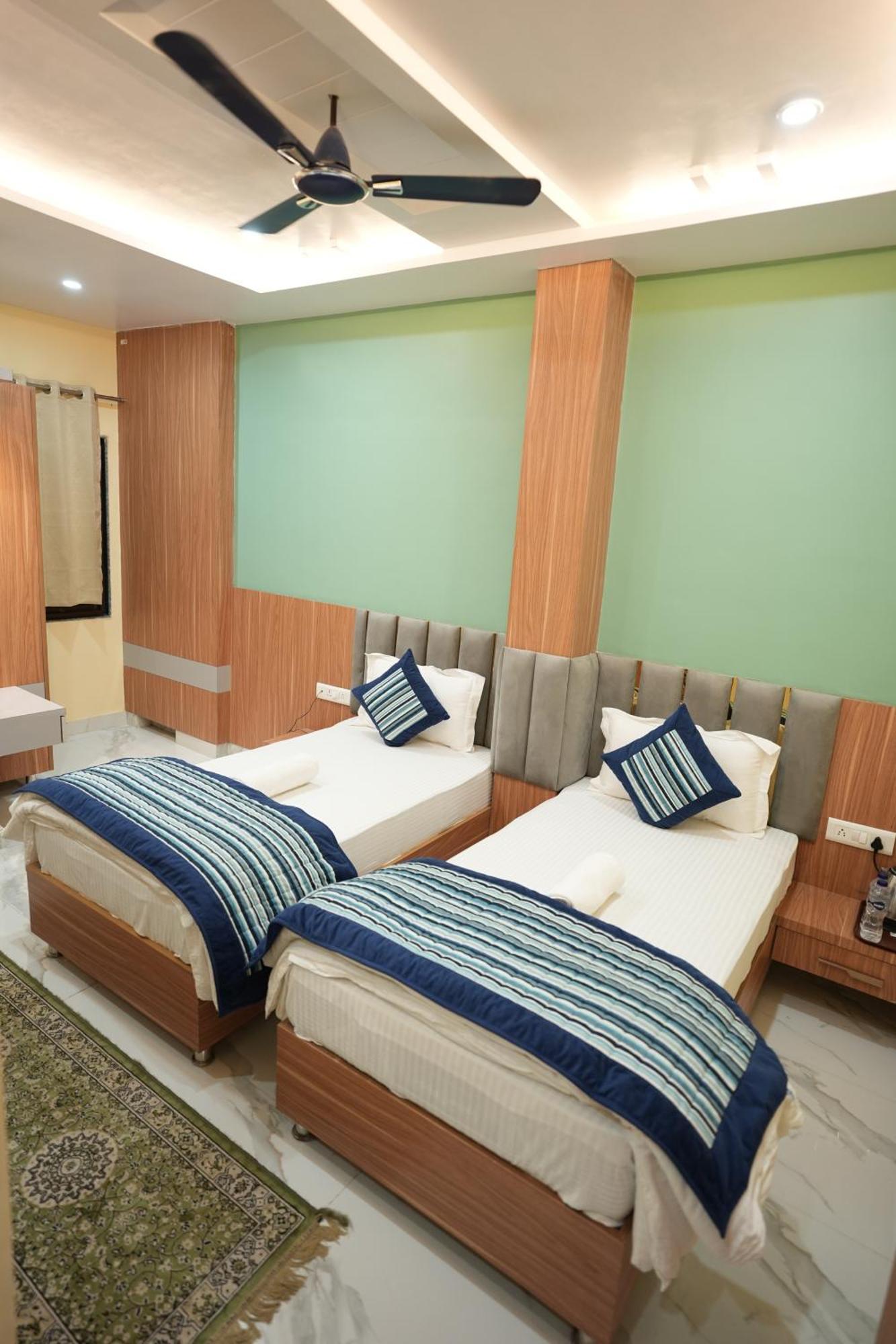 Heaven Heritage Hotel Varanasi