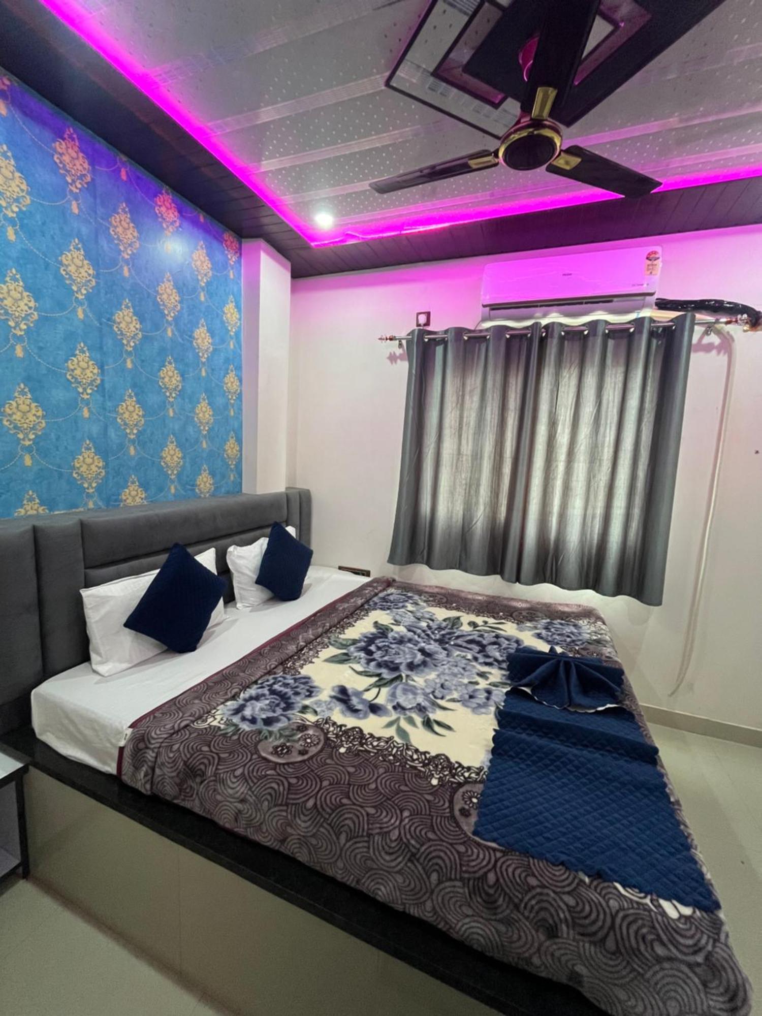 Neelkanth Pg House Guest house