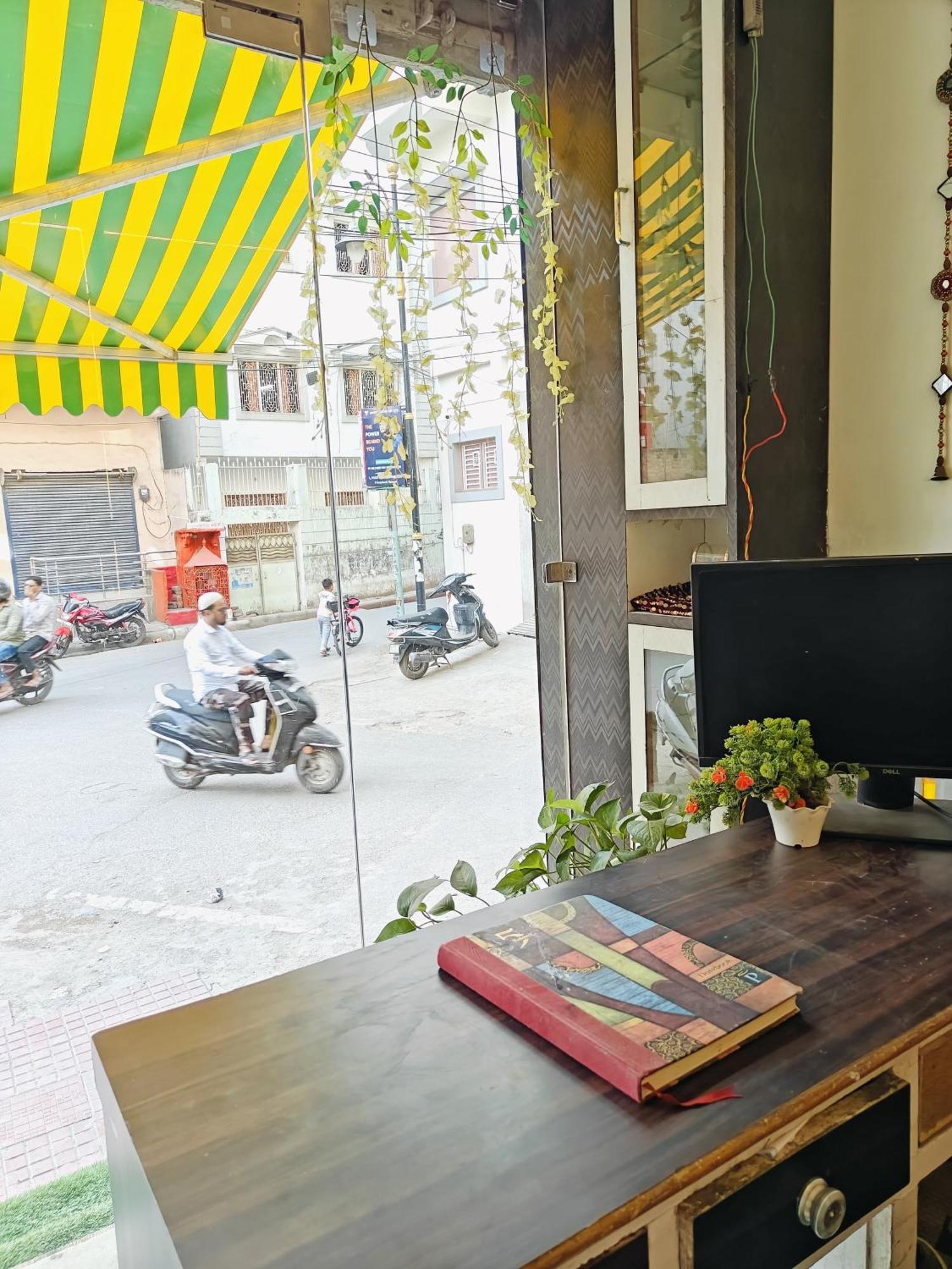 Homestay Noor Varanasi