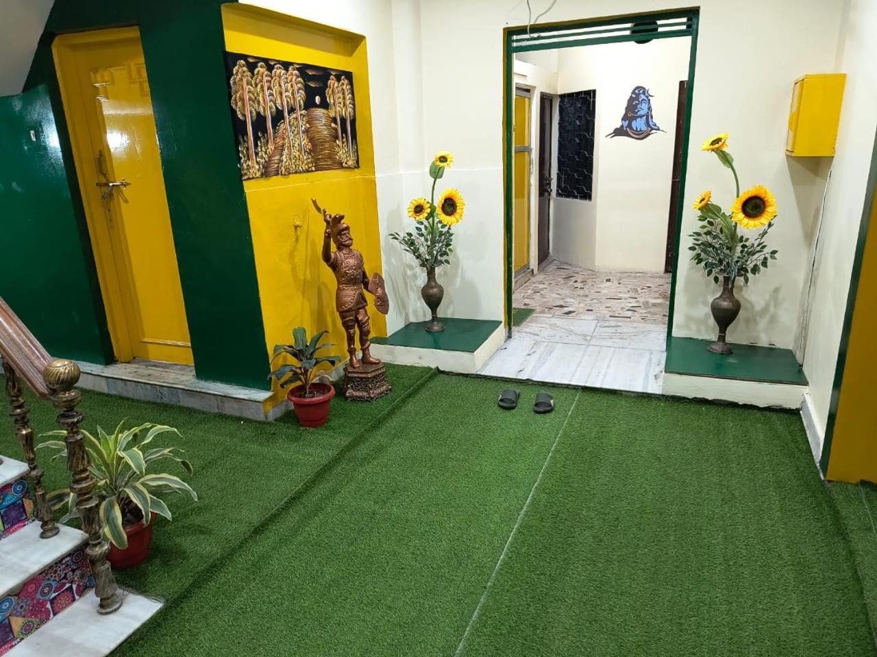 Kashi Paradise 300 Mtr Walking From Kashi Vishwanath Temple Hotel Varanasi