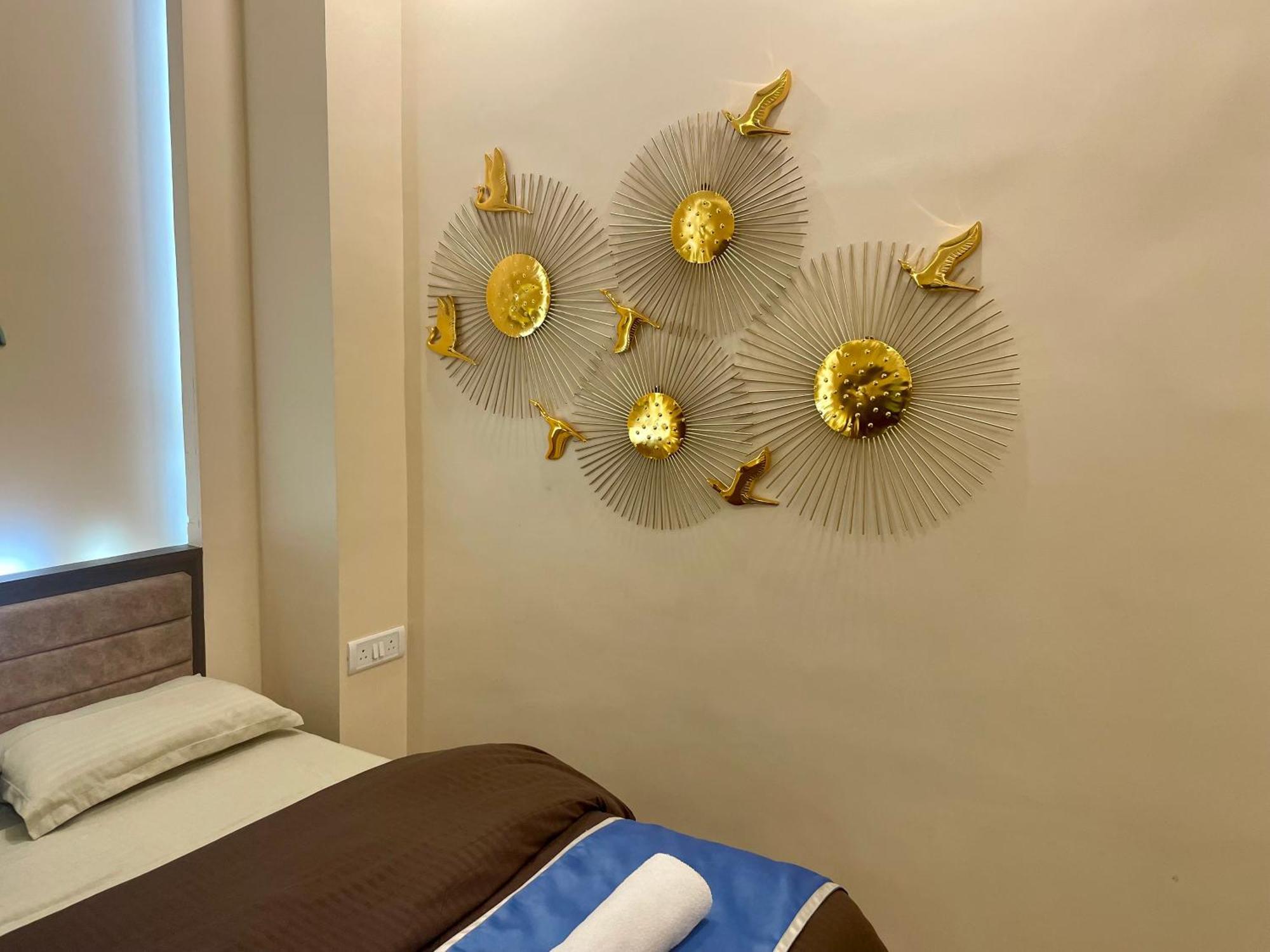 Hotel Kashi Awahan! Near Vishvanath Temple 3*