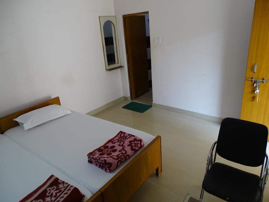 Guest house Teerth