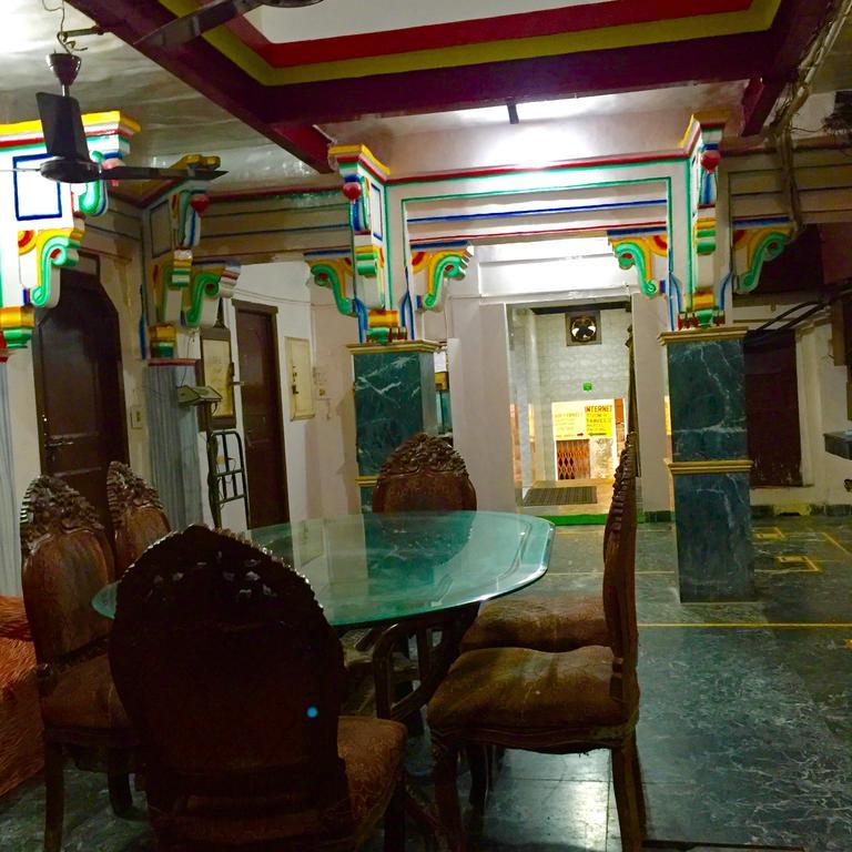 Grg Shanti Near Manikarnika Ghat Guest house
