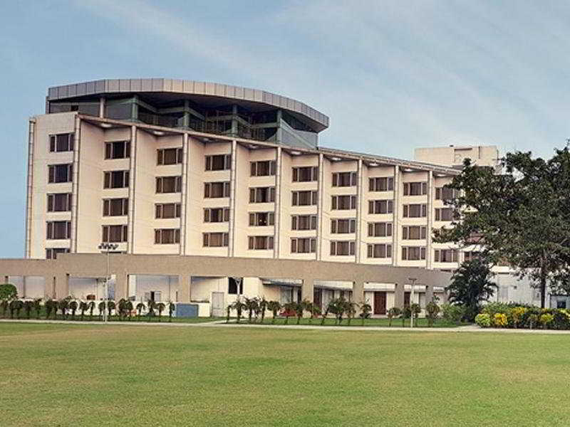 Ramada Plaza By Wyndham Jhv