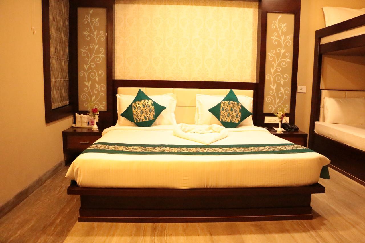 Hotel The Land Varanasi