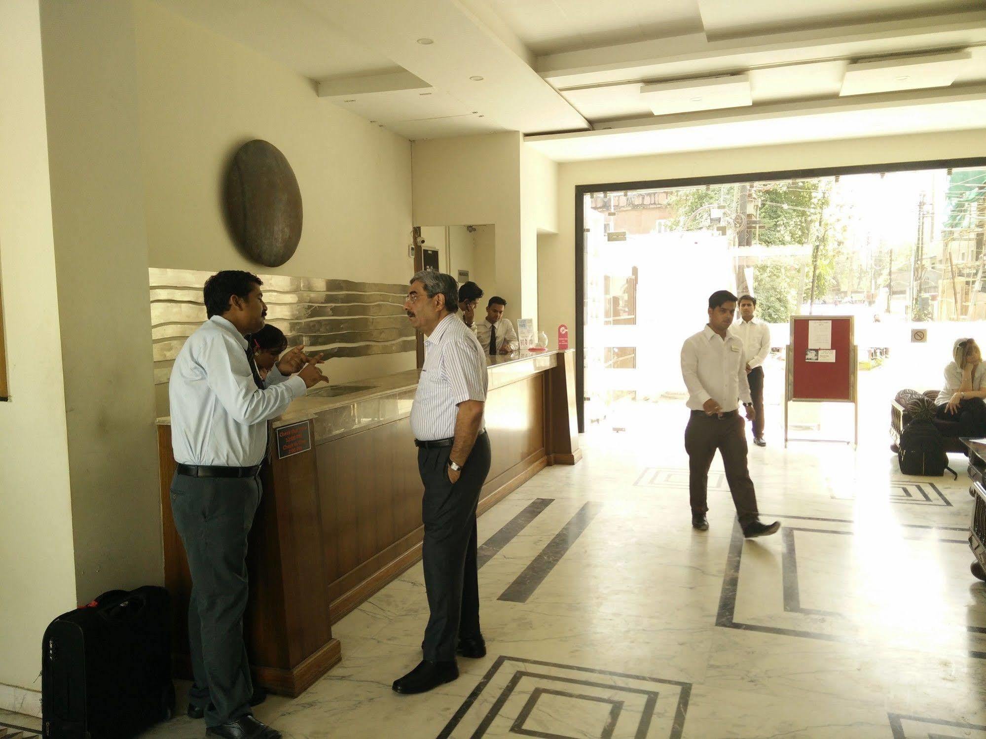 Hotel Surya, Kaiser Palace 4*