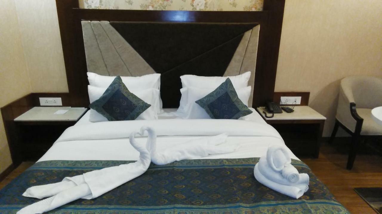 Hotel Square Hotel,varanasi Varanasi
